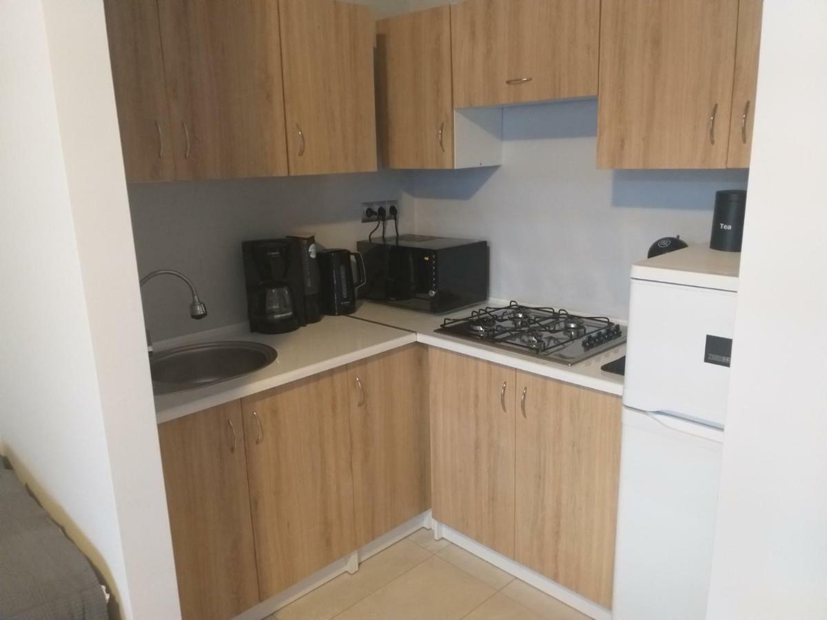 Apartament Fibra Crema รืบนิค ภายนอก รูปภาพ